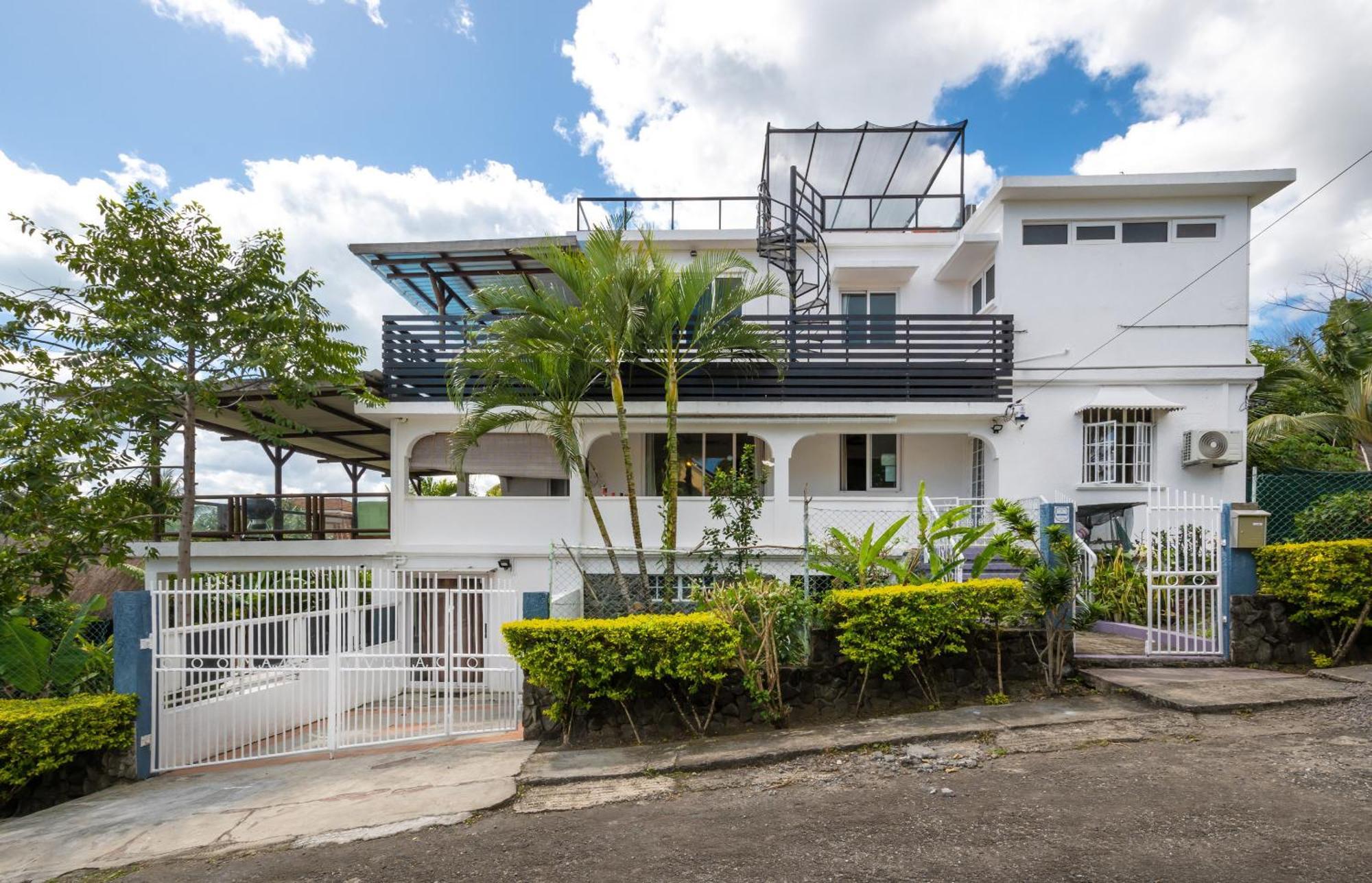 Twakila Sunset Suites La Gaulette Esterno foto
