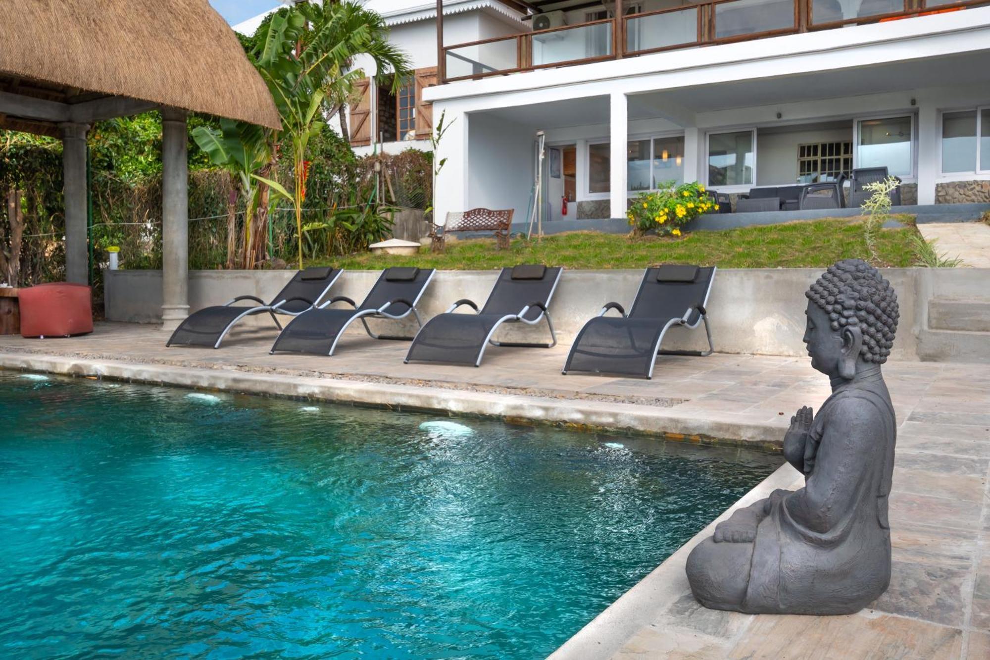 Twakila Sunset Suites La Gaulette Esterno foto