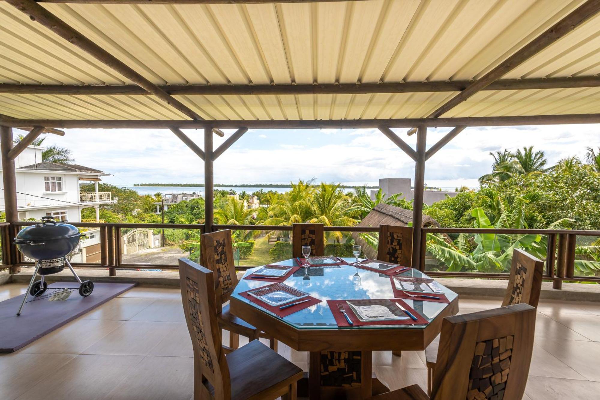 Twakila Sunset Suites La Gaulette Esterno foto