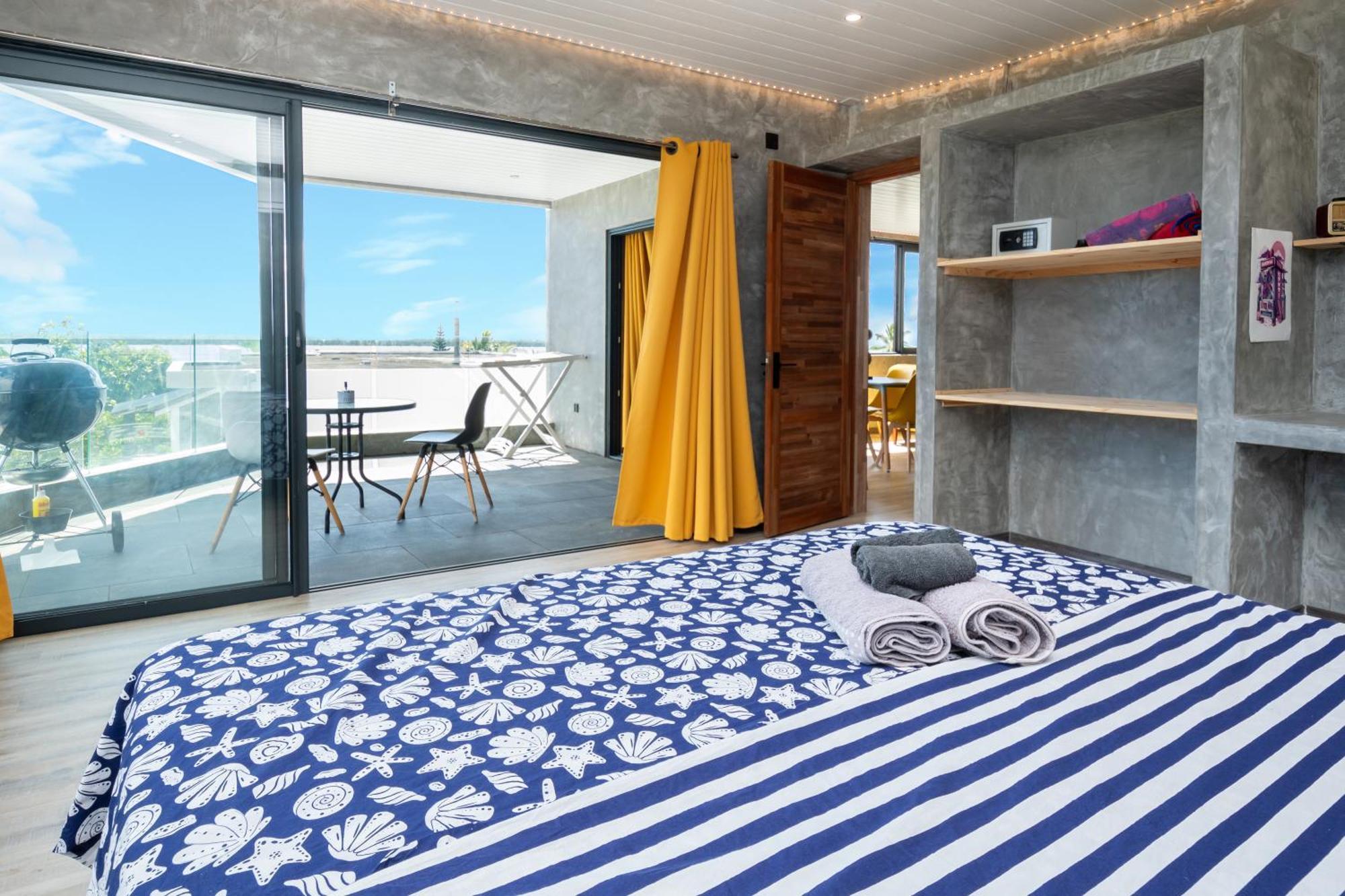 Twakila Sunset Suites La Gaulette Esterno foto