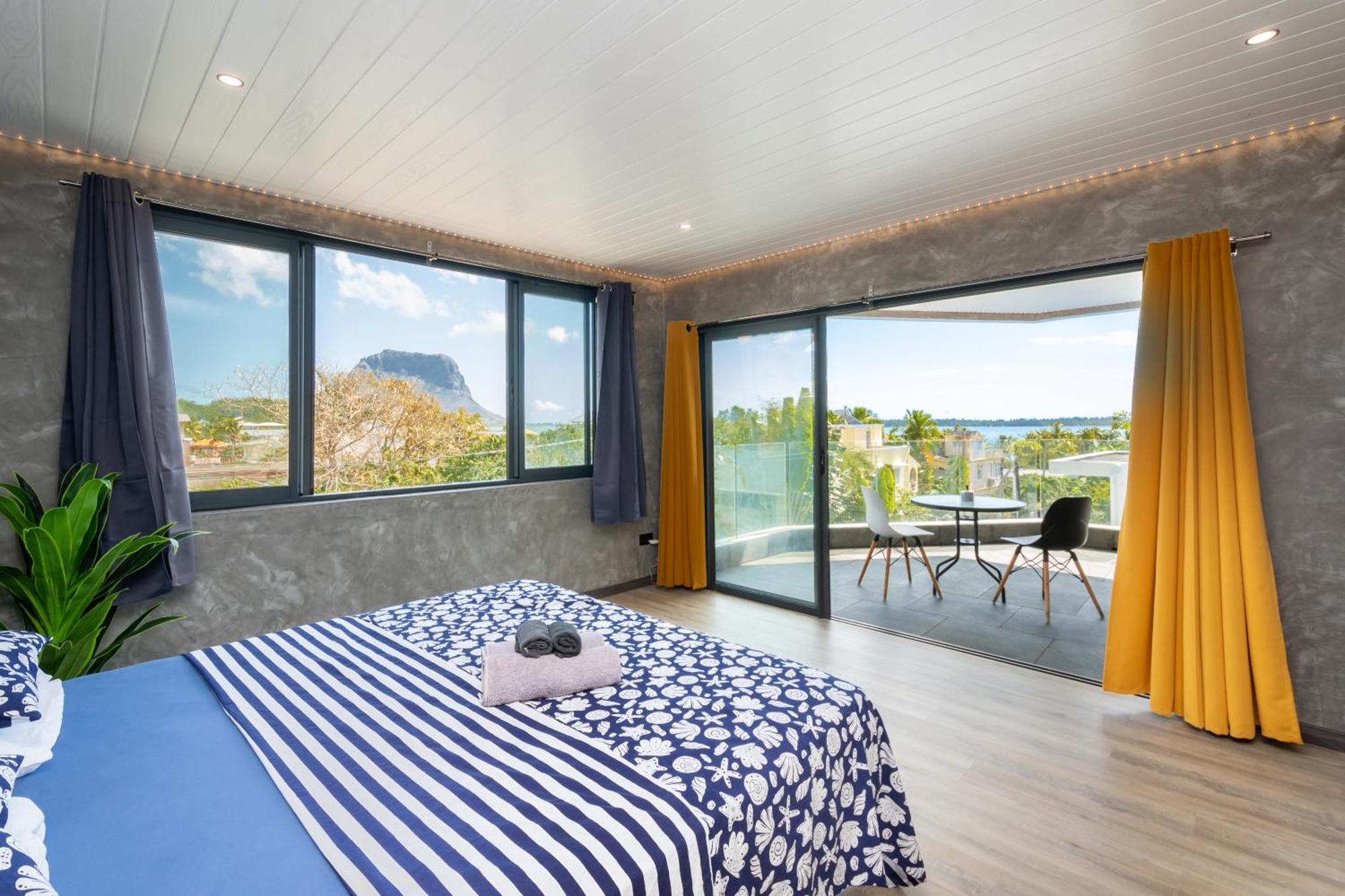 Twakila Sunset Suites La Gaulette Esterno foto