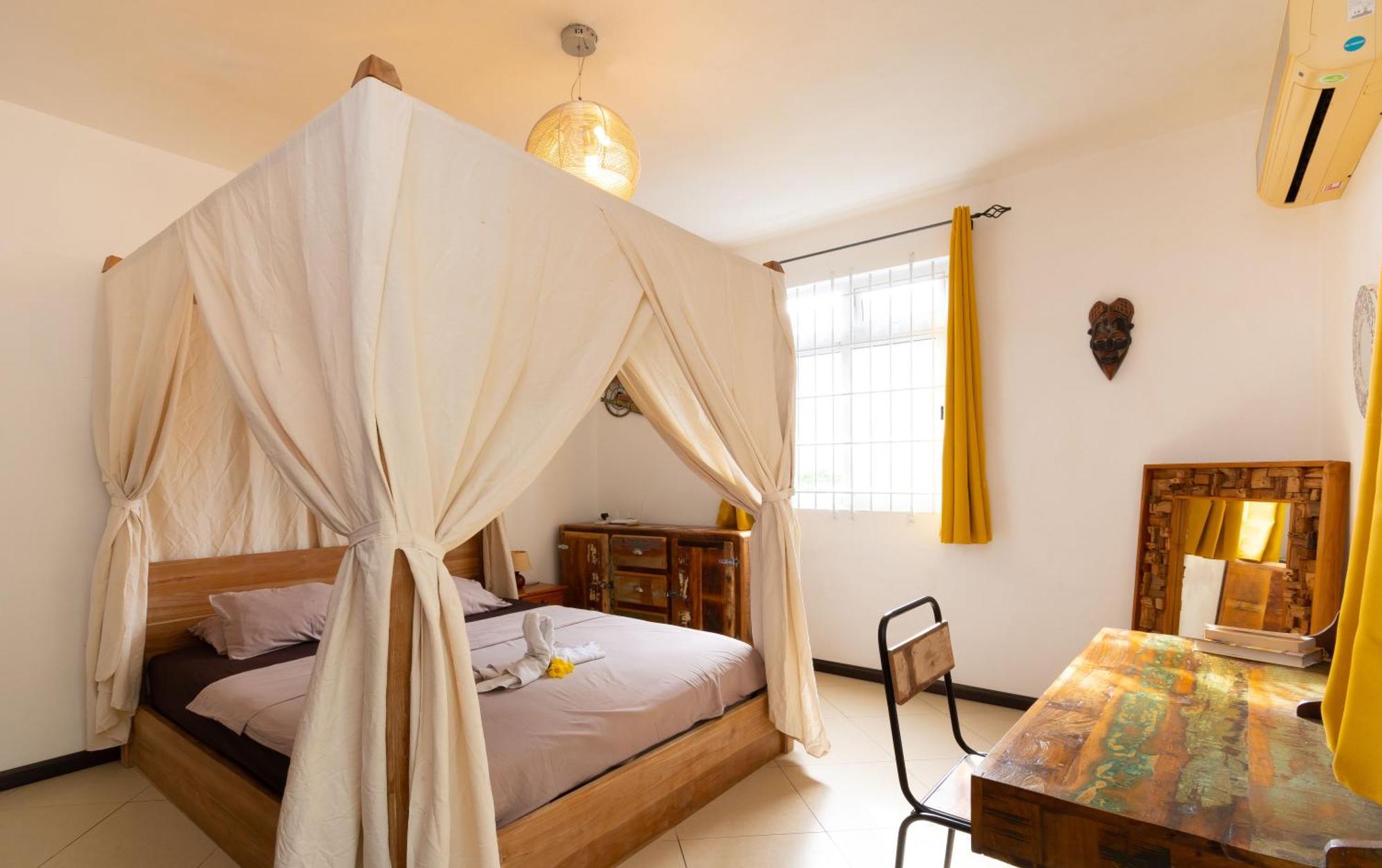 Twakila Sunset Suites La Gaulette Esterno foto