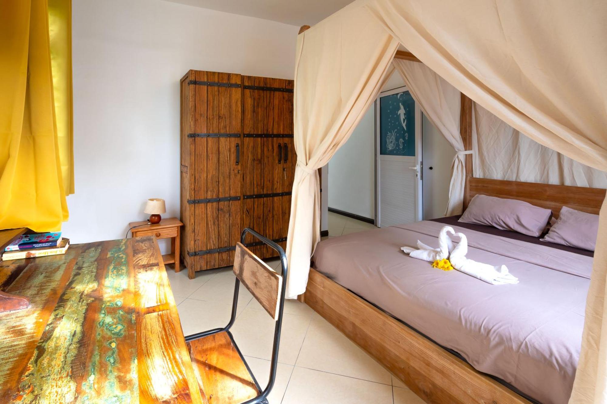 Twakila Sunset Suites La Gaulette Esterno foto